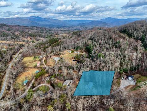 85 Wounded Knee Lane Hayesville NC 28904