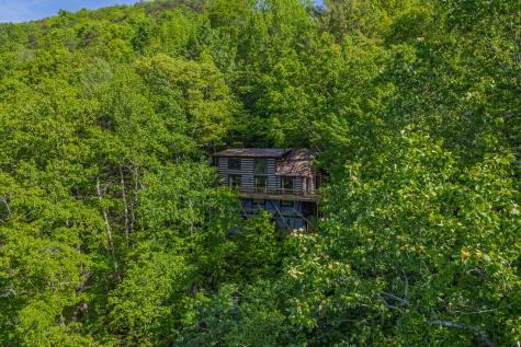 1049 Rockwater Road Ellijay GA 30536