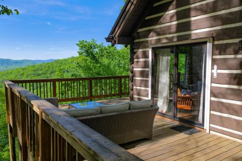 1049 Rockwater Road Ellijay GA 30536