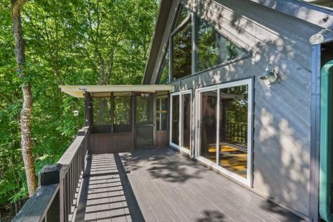 913 Royal Oaks Trail Brasstown NC 28902