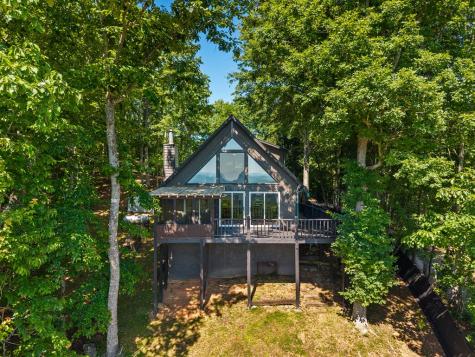 913 Royal Oaks Trail Brasstown NC 28902