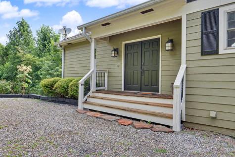 575 Longview Drive Hayesville NC 28904