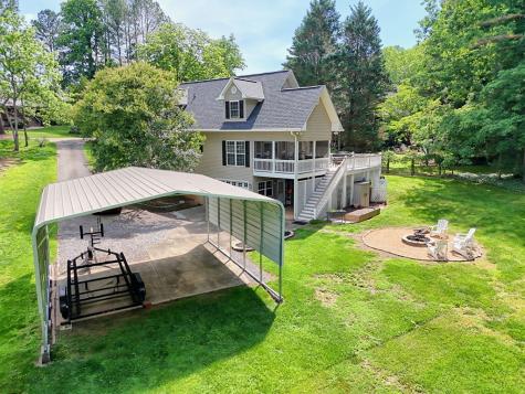 2255 Thunder Oak Young Harris GA 30582