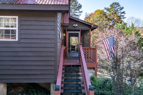 2561 Rustic Ridge Trail Young Harris GA 30582