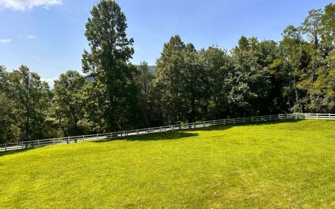 5345 Tusquittee Road Hayesville NC 28904