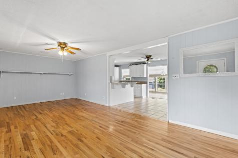 111 Briggs Street Mccaysville GA 30555