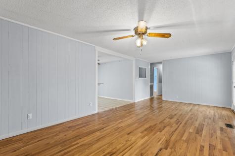 111 Briggs Street Mccaysville GA 30555