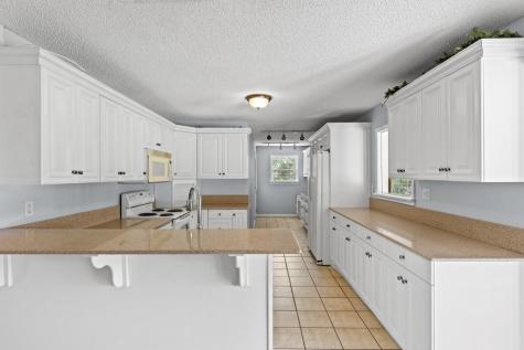 111 Briggs Street Mccaysville GA 30555