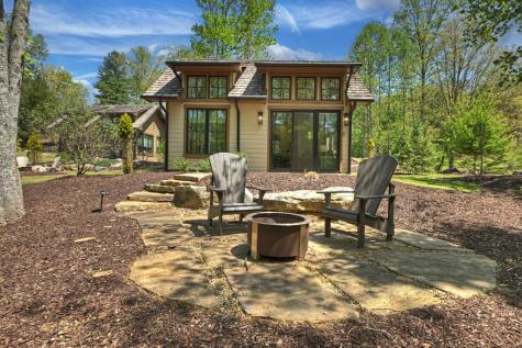 HC15 Old Toccoa Loop Mineral Bluff GA 30559