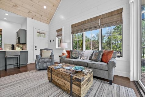 HC15 Old Toccoa Loop Mineral Bluff GA 30559