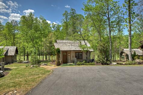 HC15 Old Toccoa Loop Mineral Bluff GA 30559
