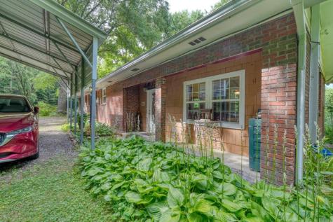 5127 Mineral Springs Road Young Harris GA 30582