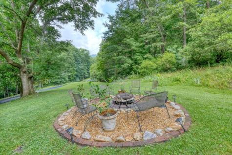 5127 Mineral Springs Road Young Harris GA 30582
