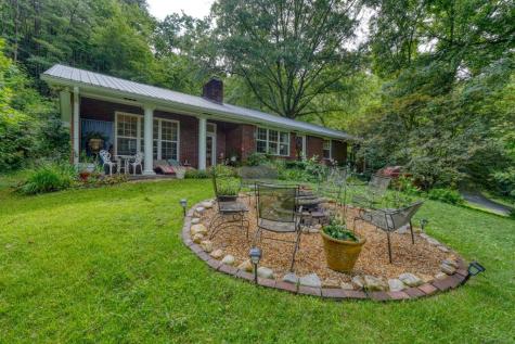 5127 Mineral Springs Road Young Harris GA 30582