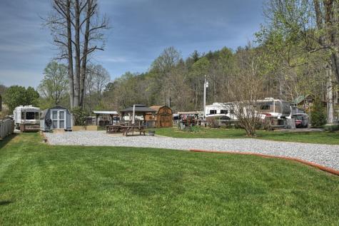 101/113 Twin Creeks Road Blairsville GA 30512