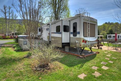 101/113 Twin Creeks Road Blairsville GA 30512