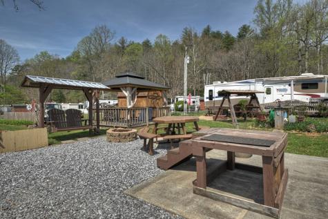 101/113 Twin Creeks Road Blairsville GA 30512