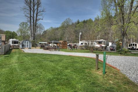 101/113 Twin Creeks Road Blairsville GA 30512