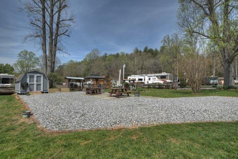 101/113 Twin Creeks Road Blairsville GA 30512