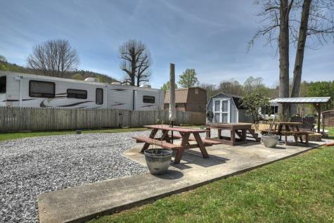 101/113 Twin Creeks Road Blairsville GA 30512