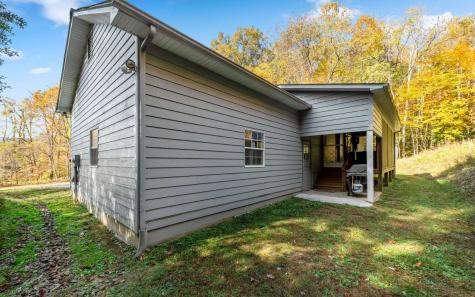 2295 Lovingood Road Hiawassee GA 30546