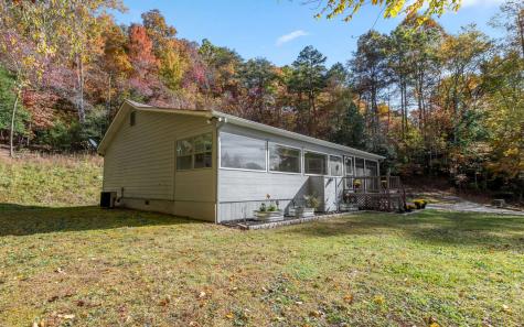2295 Lovingood Road Hiawassee GA 30546