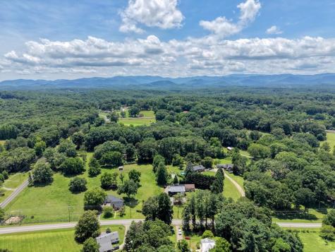 94 Madola Road Epworth GA 30541