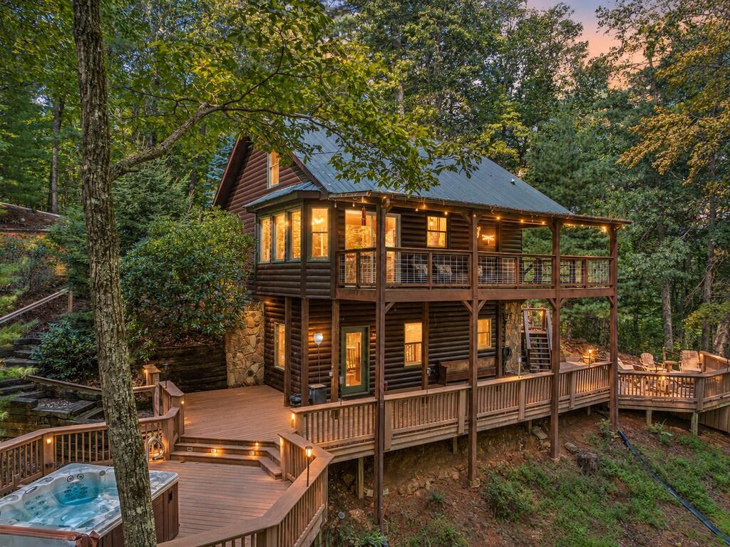 166 Walnut Mountain Court Ellijay GA 30536