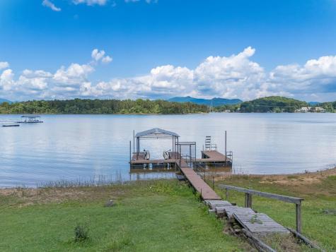 1938 Lakeview Summit Drive Young Harris GA 30582