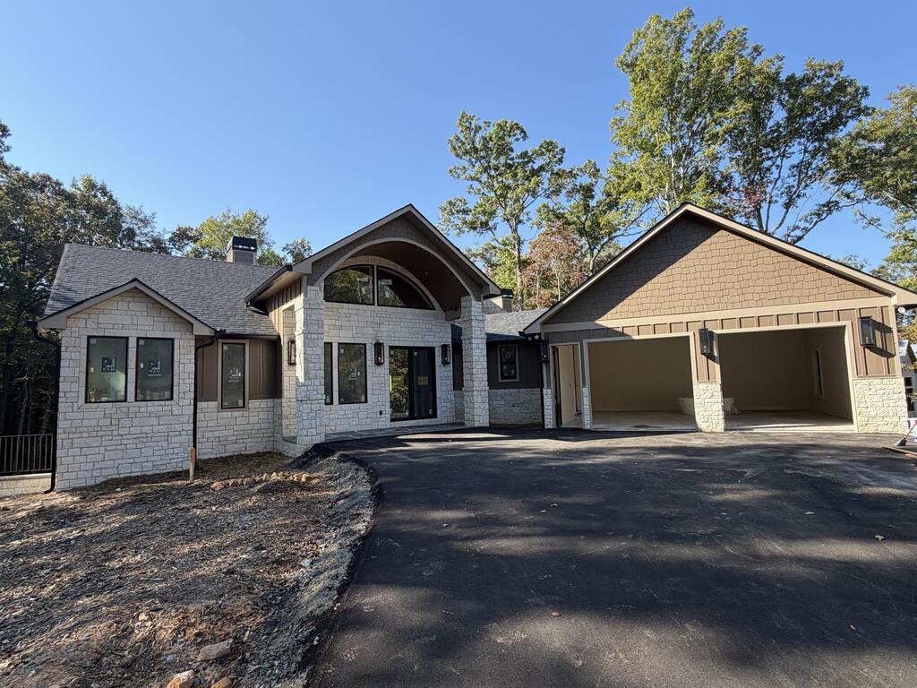 256 Fairview Drive Blue Ridge GA 30513