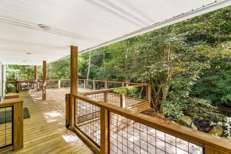 39 Crossover Lane Hayesville NC 28904