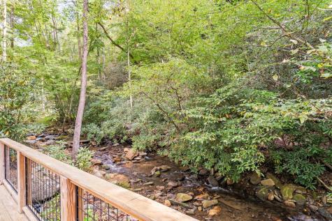 39 Crossover Lane Hayesville NC 28904