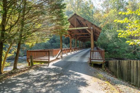 85 Misty Hollow Ridge Ellijay GA 30536