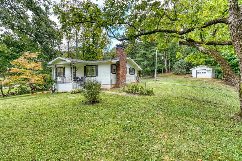 858 Old Forge Estates Hiawassee GA 30546