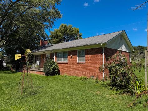 414 Old Robbinsville Road Andrews NC 28901