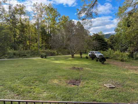 414 Old Robbinsville Road Andrews NC 28901