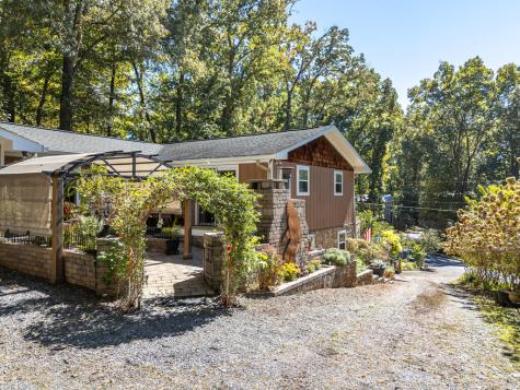 731 Walker Point Road Hayesville NC 28904