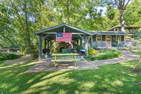 162 Hiawassee River Road Brasstown NC 28902