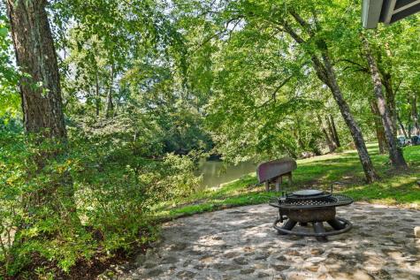 162 Hiawassee River Road Brasstown NC 28902