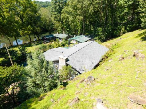 162 Hiawassee River Road Brasstown NC 28902