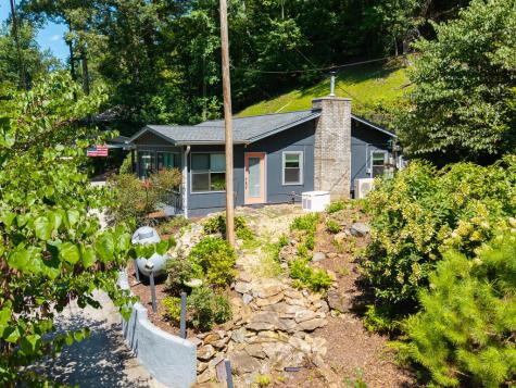 162 Hiawassee River Road Brasstown NC 28902
