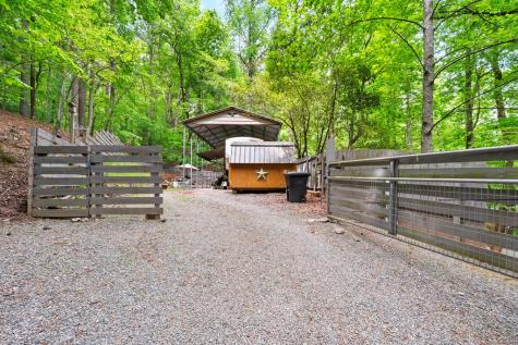 35 23rd Street Ellijay GA 30540