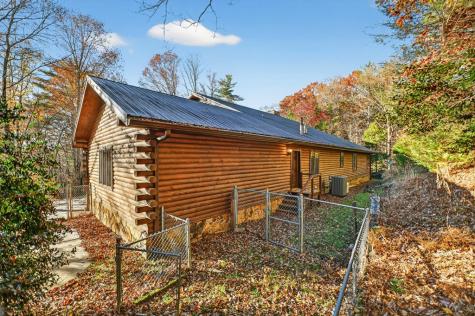 200 Lookiba Lane Ellijay GA 30540