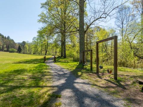 200 Lookiba Lane Ellijay GA 30540