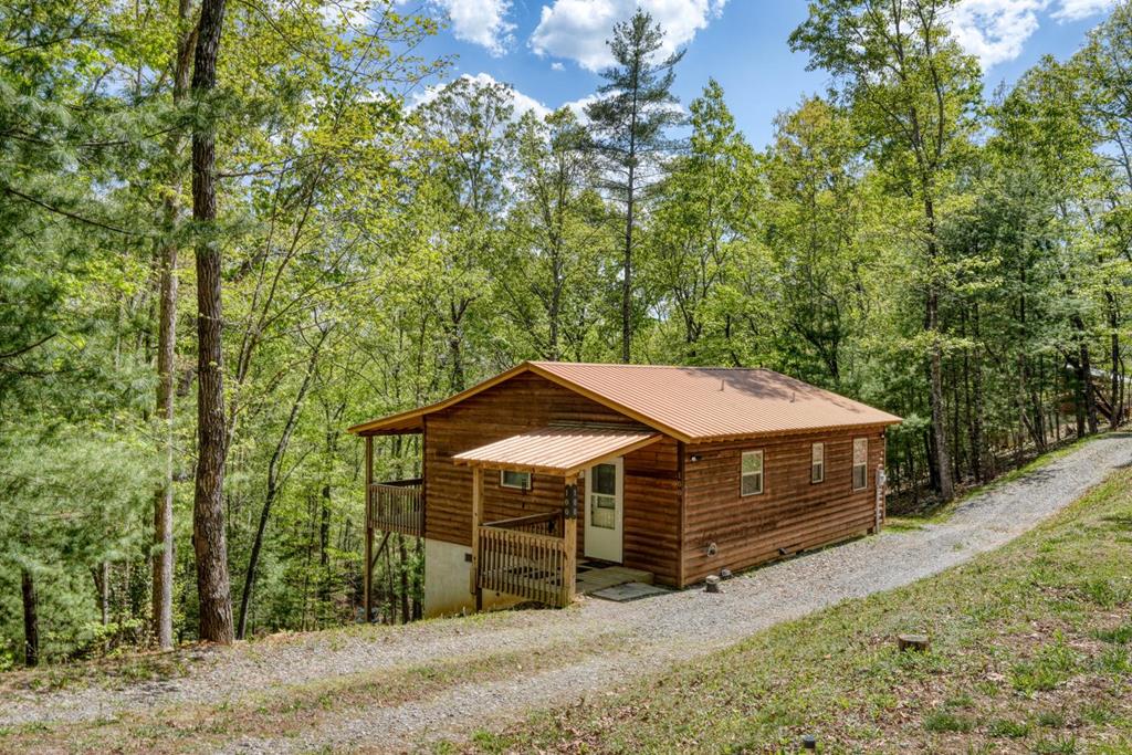 100 Fern Cove Lane Murphy NC 28906