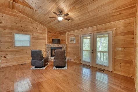 100 Fern Cove Lane Murphy NC 28906