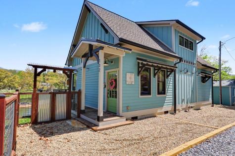 137 Kilmoore Lane Hayesville NC 28904