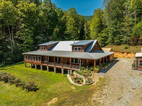 1559 Copper Creek Road Murphy NC 28906