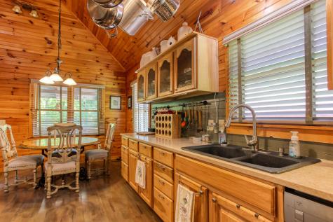 49 Dustys Hollow Road Robbinsville NC 28771
