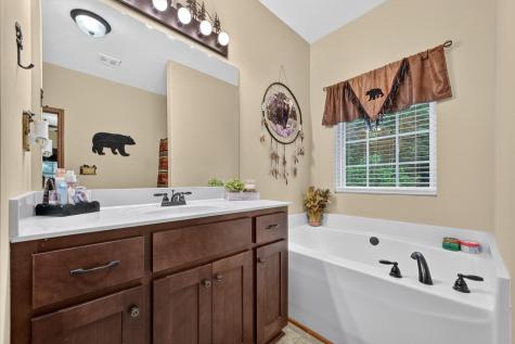 685 Chopped Oak Road Ellijay GA 30540